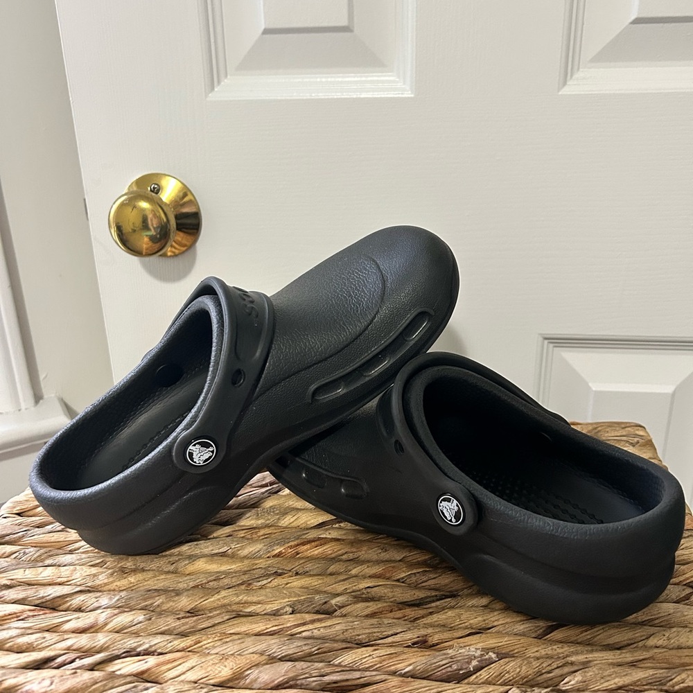 CROCS Black Clogs